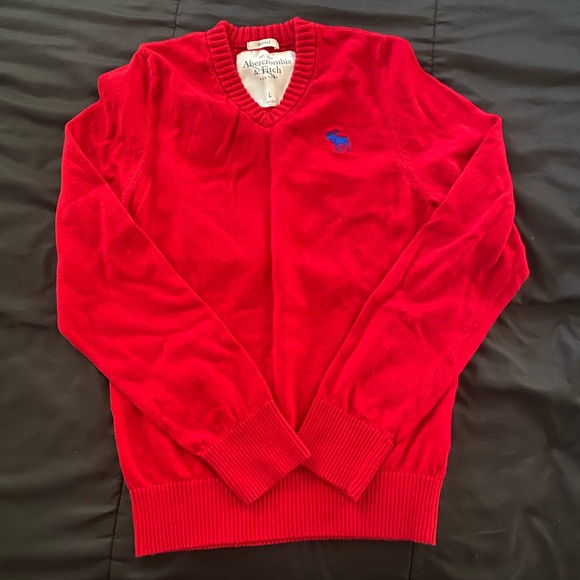 Abercrombie & Fitch - Picture 1 of 1